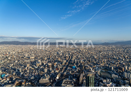 大阪の都市風景　夕景 121711009