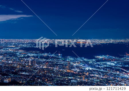 摩耶山・掬星台から望む神戸・大阪方面の夜景 121711429