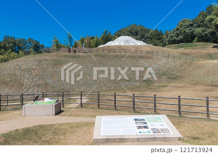 夏の牽牛子塚古墳と越塚御門古墳 夏の牽牛子塚古墳と越塚御門古墳 121713924