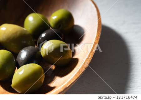 オリーブのイメージ (写真素材) オリーブのイメージ (写真素材) 121716474