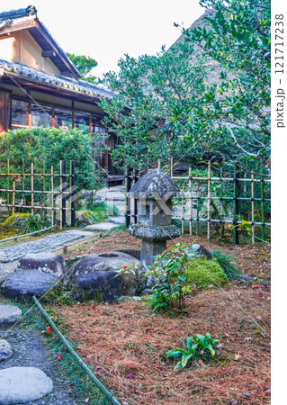 依水園(奈良市)敷松葉 利休流 依水園(奈良市)敷松葉 利休流 121717238