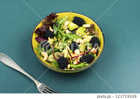 Plate of colorful fresh salad. 121719109