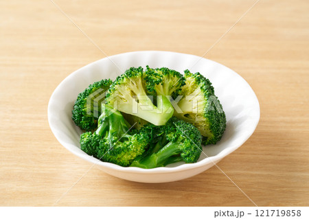 茹でたブロッコリー 茹でたブロッコリー 121719858