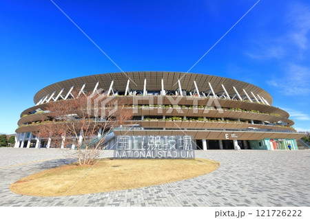 【東京都】快晴の新国立競技場 121726222