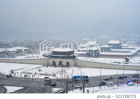 Winter snow at Gyeongbokgung Palace in Seoul, South Korea. Geunjeongjeon Pavilion of Gyeongbokgung South Korea's historical landmarks Winter snow at Gyeongbokgung Palace in Seoul, South Korea. Geunjeongjeon Pavilion of Gyeongbokgung South Korea's historical landmarks 121726771