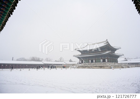 Winter snow at Gyeongbokgung Palace in Seoul, South Korea. Geunjeongjeon Pavilion of Gyeongbokgung South Korea's historical landmarks 121726777