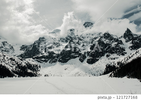 Frozen Lake Morskie Oko or Sea Eye Lake in Poland at Winter. 121727168