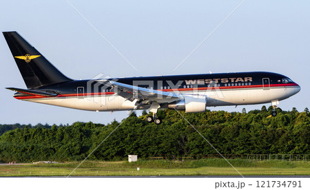 ウエストスターB767成田左入りアブローチ ウエストスターB767成田左入りアブローチ 121734791
