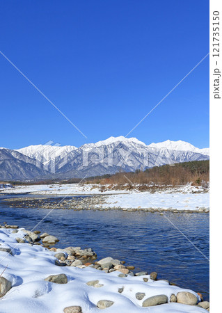 信濃大町山岳展望 冬の北アルプス後立山連峰 信濃大町山岳展望 冬の北アルプス後立山連峰 121735150