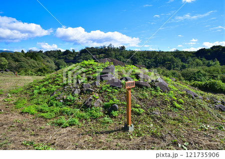薄根川河岸段丘上に位置する奈良古墳群 6号古墳 沼田市 薄根川河岸段丘上に位置する奈良古墳群 6号古墳 沼田市 121735906