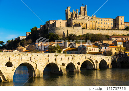 Old Bridge and cathedral of Saint Nazaire, Beziers 121737736
