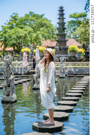 古い 太古 古代 121738057