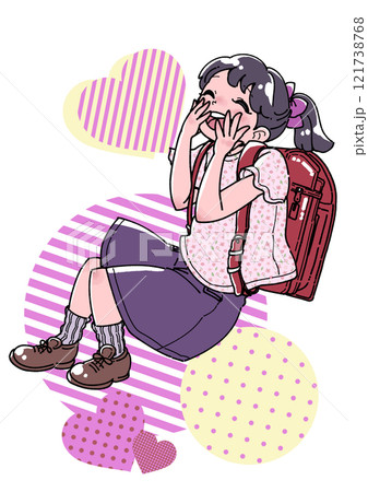 ランドセルを背負った笑顔の女の子イラスト 121738768
