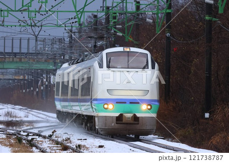 【JR東日本】E653系 特急「しらゆき」〜上沼垂色〜(信越本線:犀潟駅) 【JR東日本】E653系 特急「しらゆき」〜上沼垂色〜(信越本線:犀潟駅) 121738787