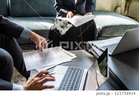 ビジネスのポートレート 121738914