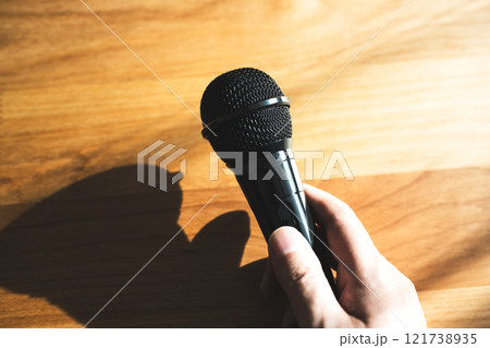 マイク 121738935