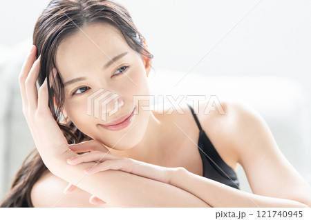 若い女性 ビューティーイメージ 若い女性 ビューティーイメージ 121740945
