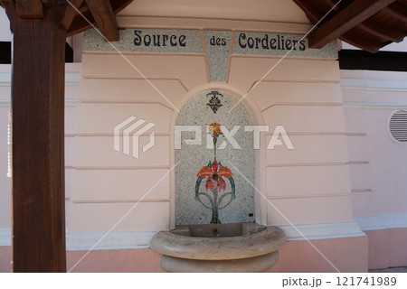Source des Cordeliersの噴水 エヴィアン Source des Cordeliersの噴水 エヴィアン 121741989