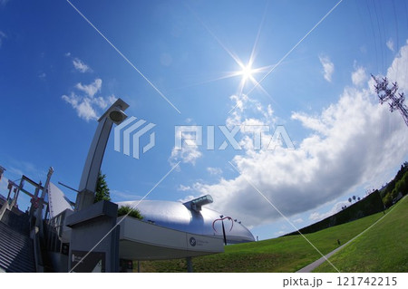 晴れた日の札幌ドーム 121742215