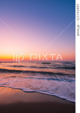 夕暮れの海 夕暮れの海 121742697