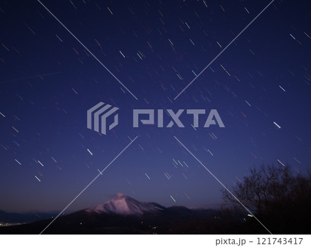 星降る浅間山（202412010539） 121743417