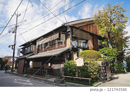 京都 伏見 寺田屋(初冬) 京都 伏見 寺田屋(初冬) 121743580