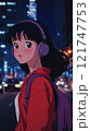 夜の街でヘッドフォンをして音楽を聞いている女の子1 121747753