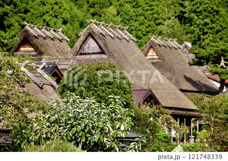 美山 かやぶきの里（京都・美山町） 121748339