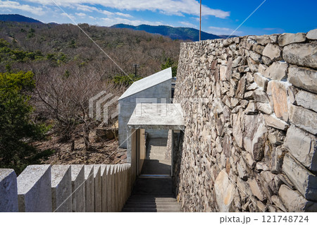 70年代の建造物で初の重要文化財に指定された瀬戸内海歴史民俗資料館(香川県高松市) 70年代の建造物で初の重要文化財に指定された瀬戸内海歴史民俗資料館(香川県高松市) 121748724