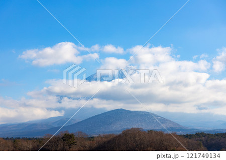 精進湖から見た富士山 精進湖から見た富士山 121749134