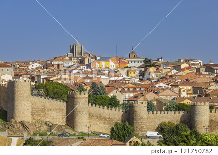 Medieval Walls in Avila, UNESCO site, Castile and Leon, Spain 121750782