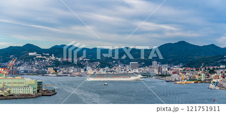長崎港客船出港(Adora Mediterranea)女神大橋から パノラマ【長崎市】 長崎港客船出港(Adora Mediterranea)女神大橋から パノラマ【長崎市】 121751911