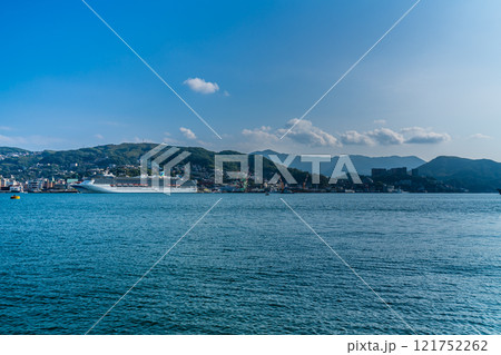 長崎港客船出港（Adora Mediterranea）対岸から【長崎市】 121752262