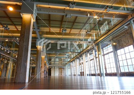 富岡製糸場　旧富岡製糸場　西置繭所　多目的ホール 121755166