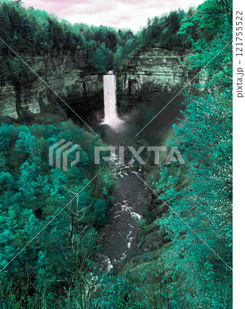 View of Ithaca Falls, New York waterfall in autumn 121755522