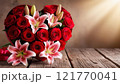 花と愛の木漏れ日 121770041