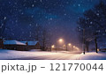 雪の積もった夜道 121770044