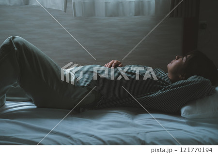朝のおなかの不調 朝のおなかの不調 121770194