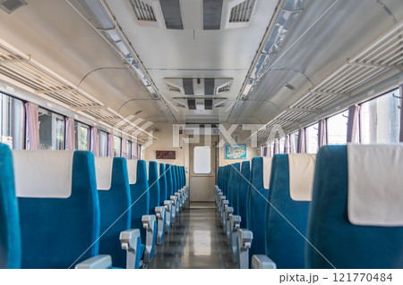 【北九州門司港 九州鉄道記念館の特急車両クハ481の車内】 【北九州門司港 九州鉄道記念館の特急車両クハ481の車内】 121770484