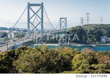 【北九州門司港　関門海峡と関門橋和布刈 第2展望台から】 121770496