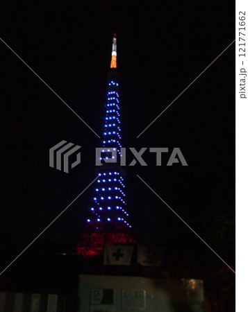夜の東京タワー ライトアップ 夜の東京タワー ライトアップ 121771662