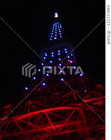 夜の東京タワー ライトアップ 夜の東京タワー ライトアップ 121771665