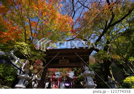 篠栗町　明石寺の紅葉 121774358