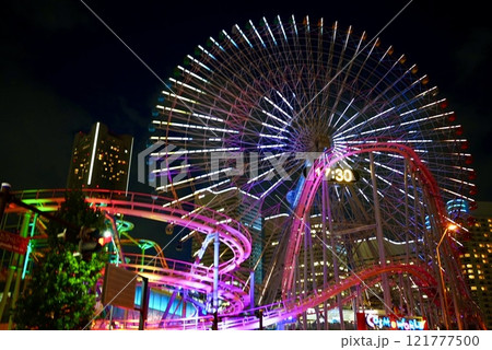 みなとみらいの美しい夜景 みなとみらいの美しい夜景 121777500