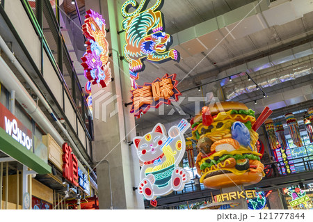 タイのショッピングモールエムスフィア タイのショッピングモールエムスフィア 121777844