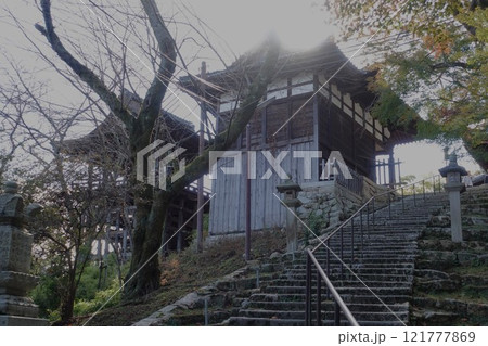 ユネスコ世界遺産　大津 三井寺 十八明神社 121777869