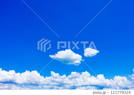 青空と白い雲 青空と白い雲 121779329
