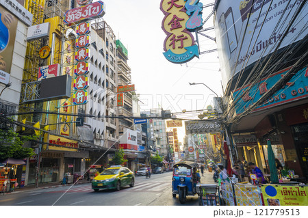 早朝のヤワラートの風景 早朝のヤワラートの風景 121779513