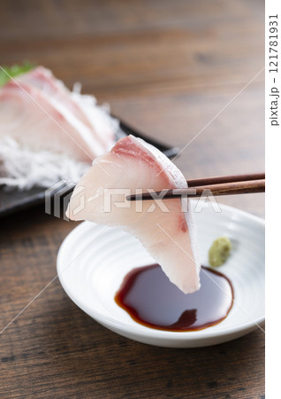 カンパチの刺身 カンパチの刺身 121781931