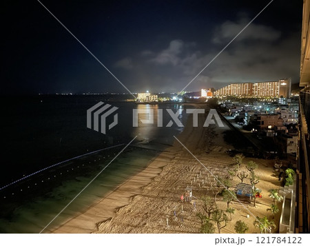 ビーチの夜景 ビーチの夜景 121784122